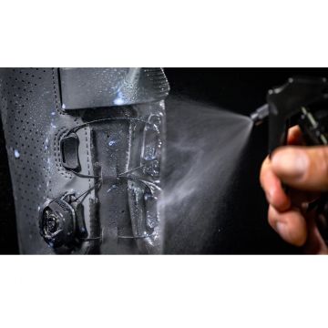 Muc-Off - Spray protectie incaltaminte Premium Footwear Shield - 250ml