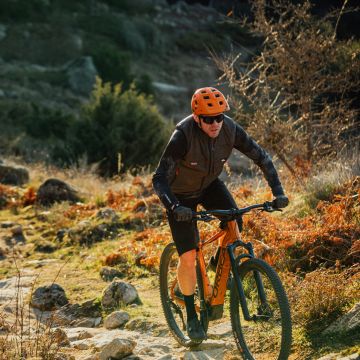 Orbea Urrun 30 2022 - bicicleta electrica MTB - albastru galben