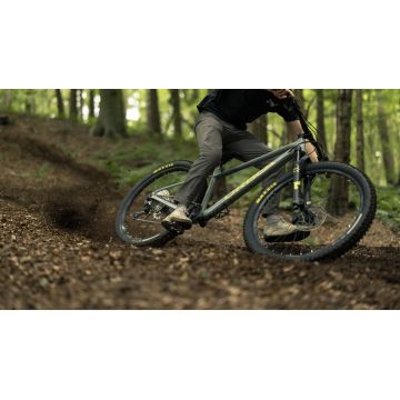 Orbea LAUFEY H10 Metallic Olive Green - Titanium Black (Gloss) - bicicletă MTB Trail hardtail