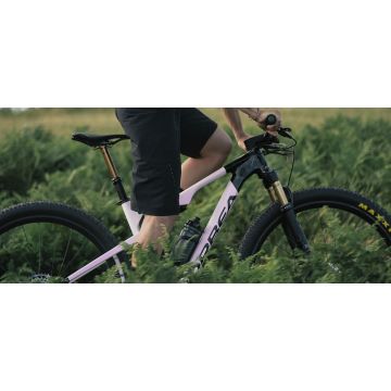 Orbea OIZ M10 White - Yellow - bicicletă MTB XC full suspension