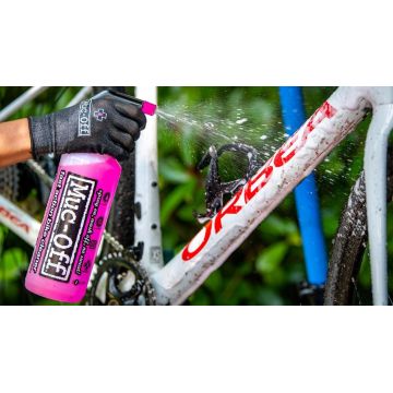 Muc-Off - set solutii curatare bicicleta Clean Protect and Lube Kit (Wet Lube Version)