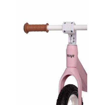 Bicicleta de echilibru fara pedale pentru copii Toyz Inter Pink,Roti gonflabile,Sa confortabila din piele cu inaltime reglabila,Protectie noroi,Manere antiderapante,De la 3ani sau maxim 30kg Bicicleta de echilibru fara pedale pentru copii Toyz Inter Pink,Roti gonflabile,Sa confortabila din piele cu inaltime reglabila,Protectie noroi,Manere antiderapante,De la 3ani sau maxim 30kg