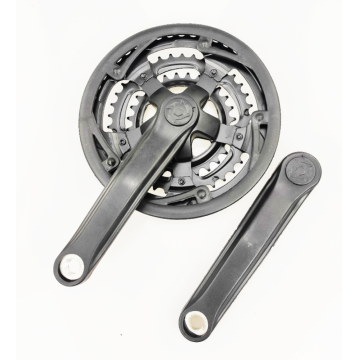 Angrenaj pedalier X-line Pro 48x38x28, brat 170mm, culoare negru Angrenaj pedalier X-line Pro 48x38x28, brat 170mm, culoare negru